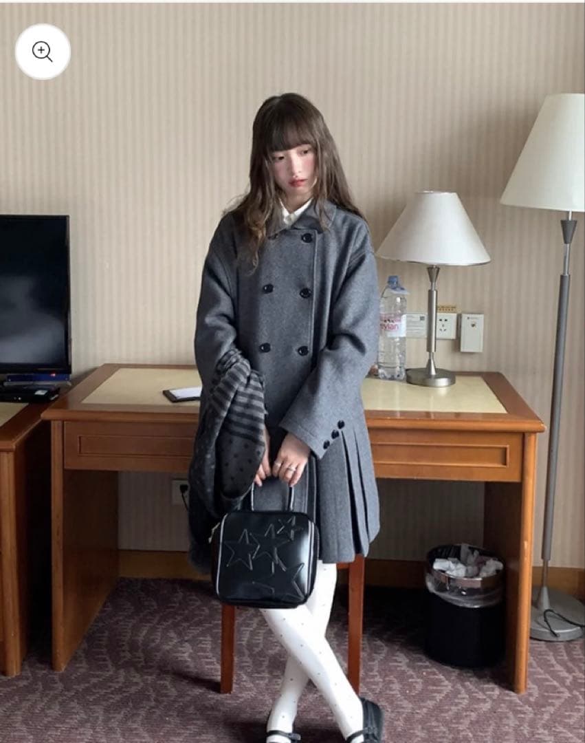 プリーツコート