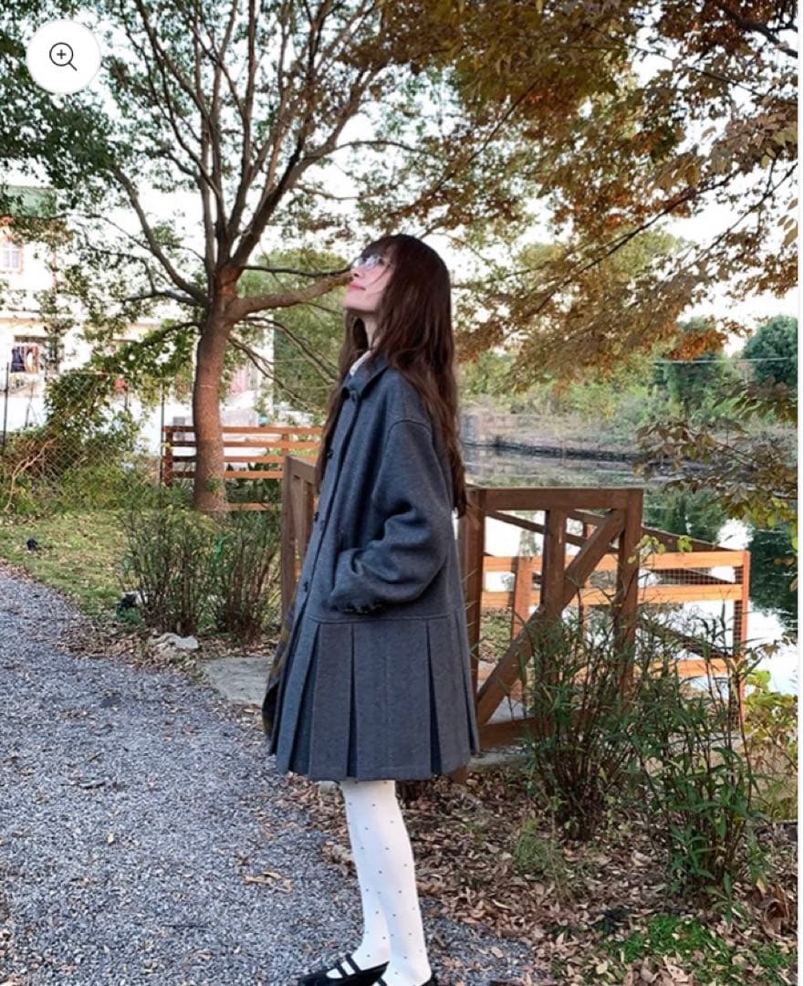 プリーツコート