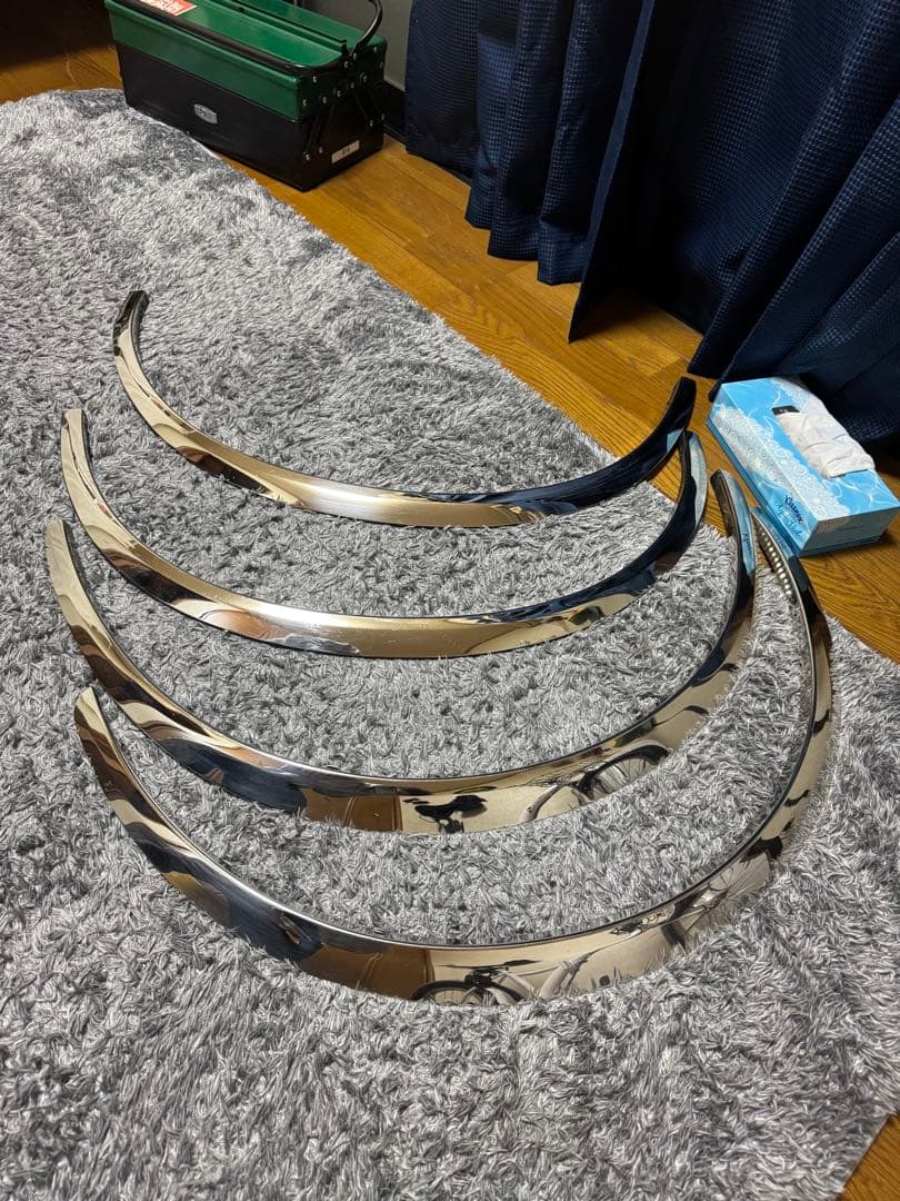 マーク2バン　gx70 純正メッキフェンダーアーチ　4本セット