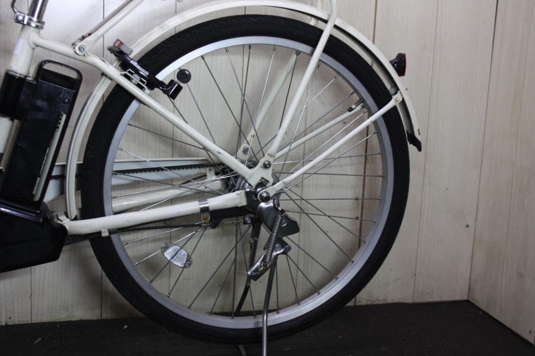 ホワイト 電動アシスト自転車 前カゴ付き