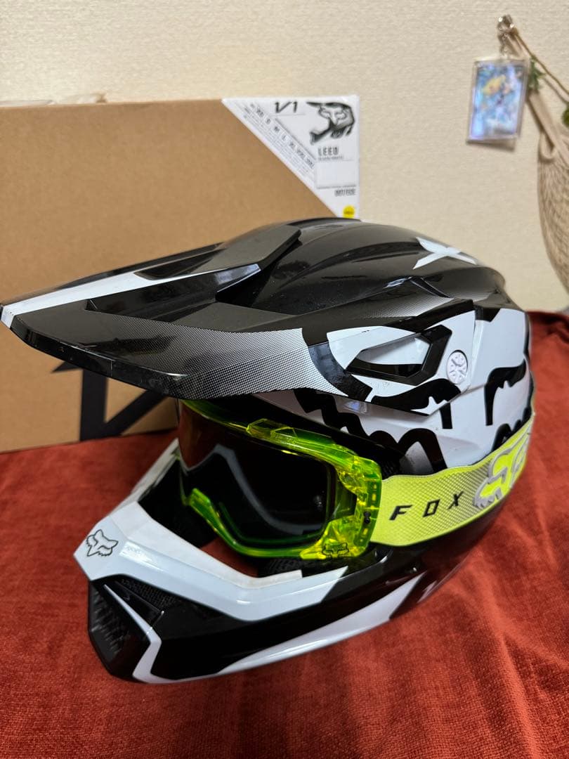 フォックス FOX ヘルメット V1 リード&ゴーグル