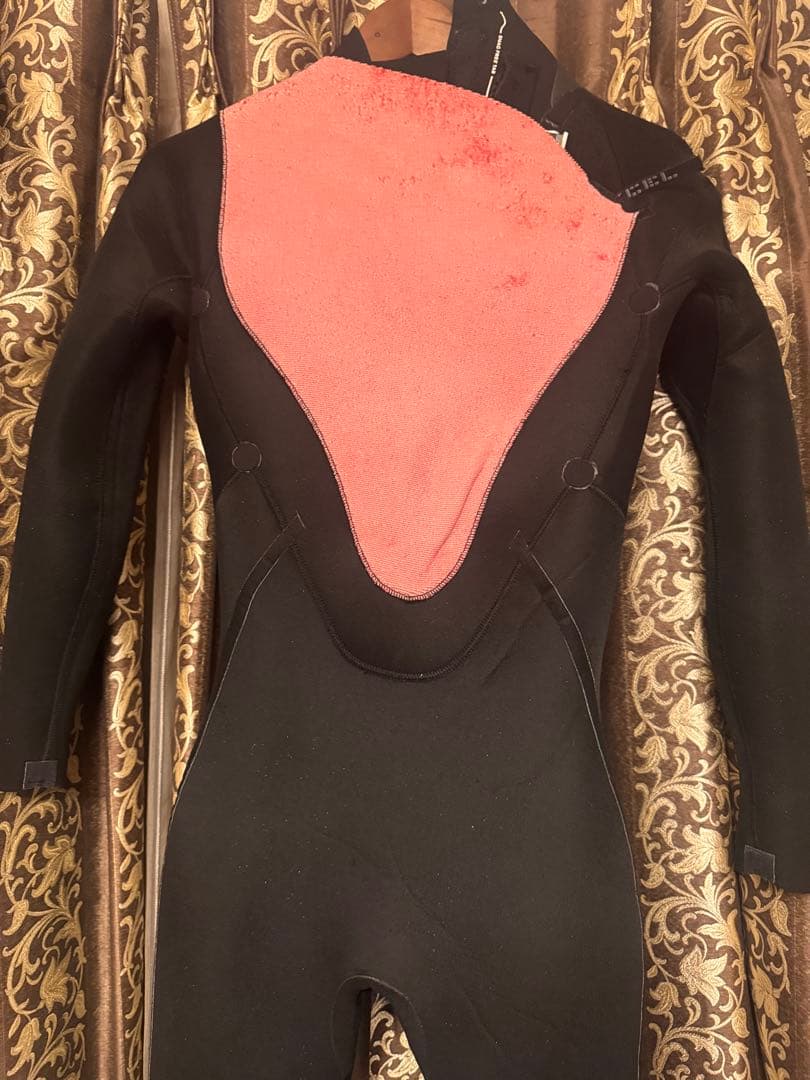 XCEL エクセル　４.3ミリ　セミドライウエットスーツ　最終赤字処分‼️