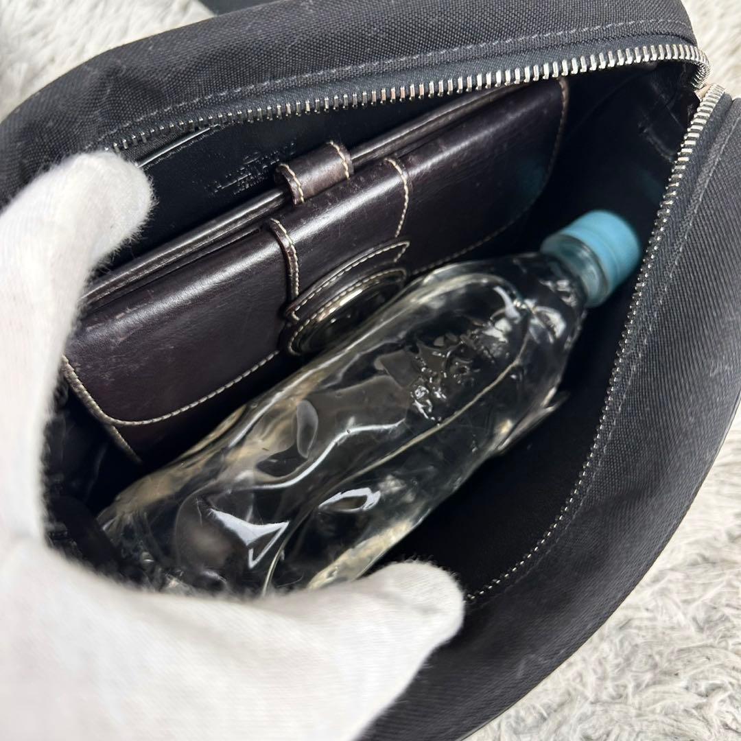 A4可 美品 ヴァレンティノガラヴァーニ レザー 2WAY ショルダーバッグ 黒