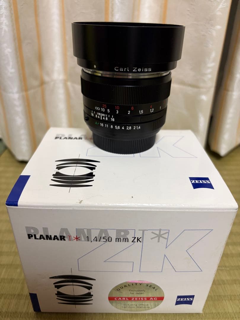 Carl Zeiss Planar T* 1.4/50 mm ZKレンズ