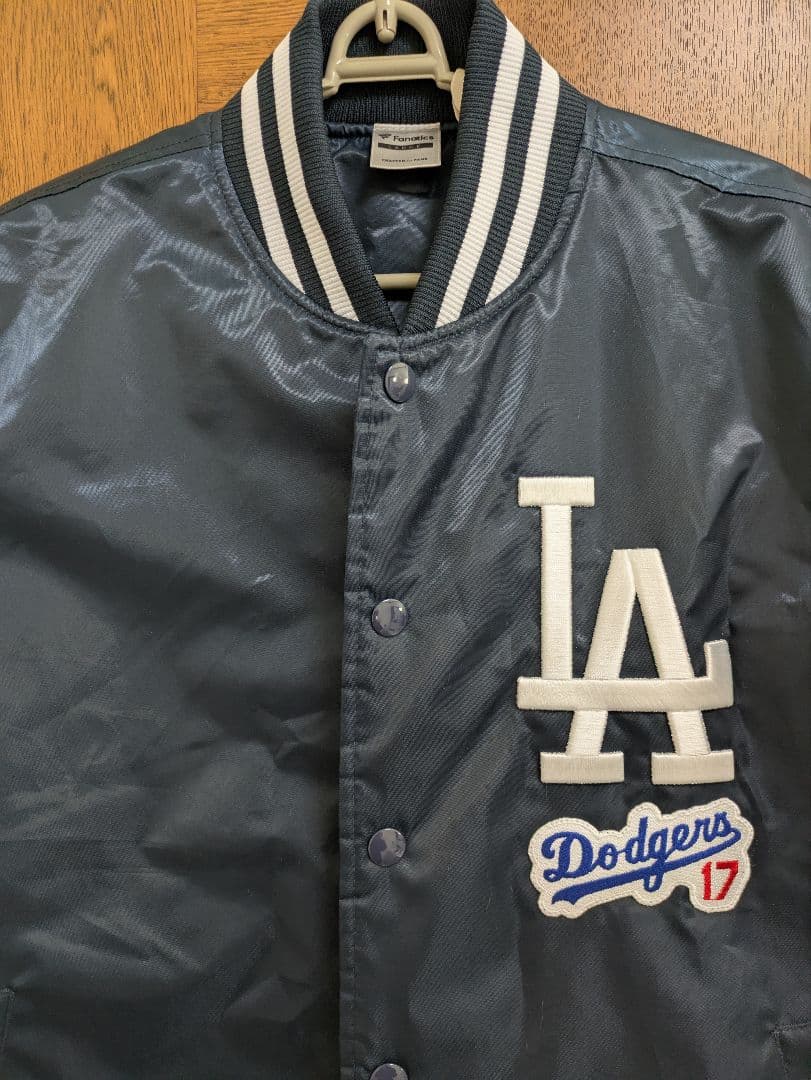 ロサンゼルスドジャースDodgers17　スタジャン　大谷翔平 L パーカー濃紺