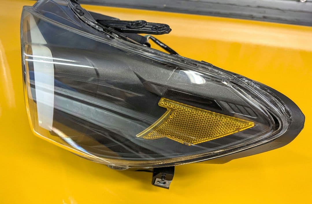 スバル レヴォーグ VM4 クリスタルアイ シャークヘッドライト 左右セット