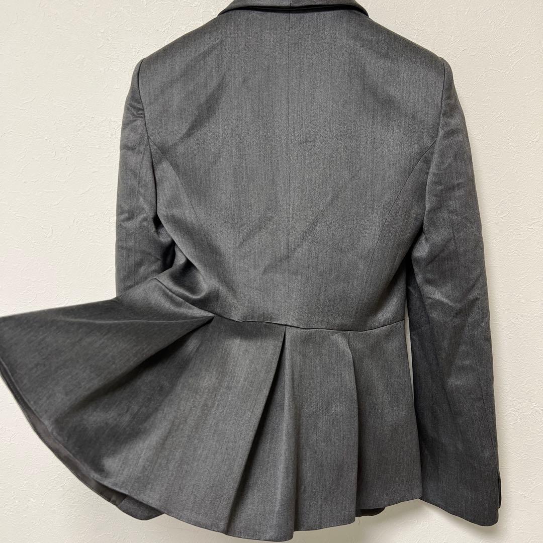 新品✨エンポリオアルマーニ　テーラードジャケット　バックデザイン　40 シルバー