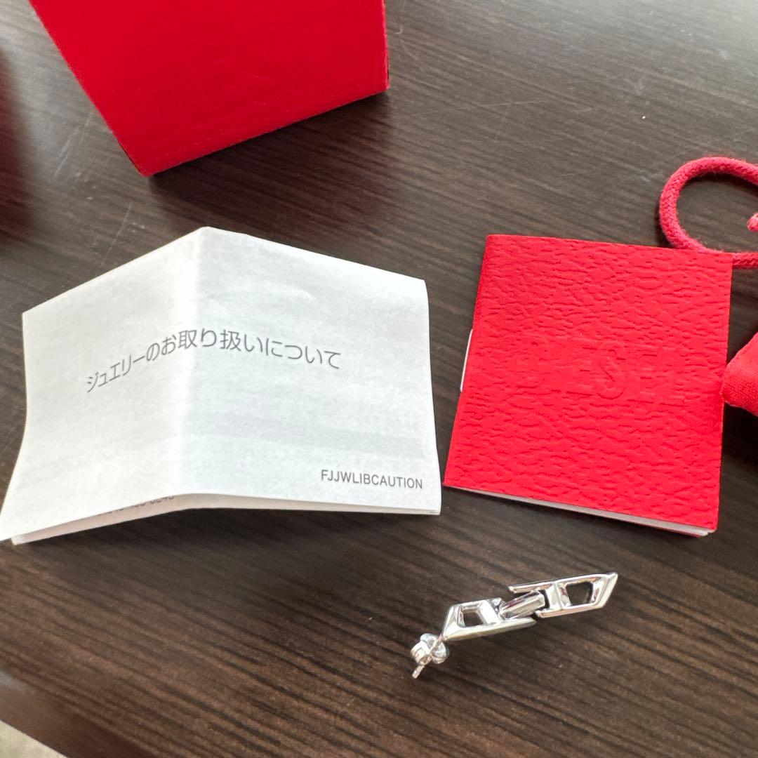 ディーゼル　片耳　ピアス