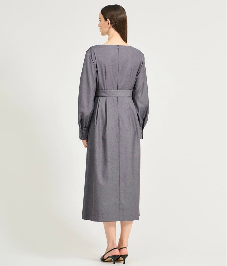 美品　ストレッチギャバジン カシュクールワンピース　エストネーション