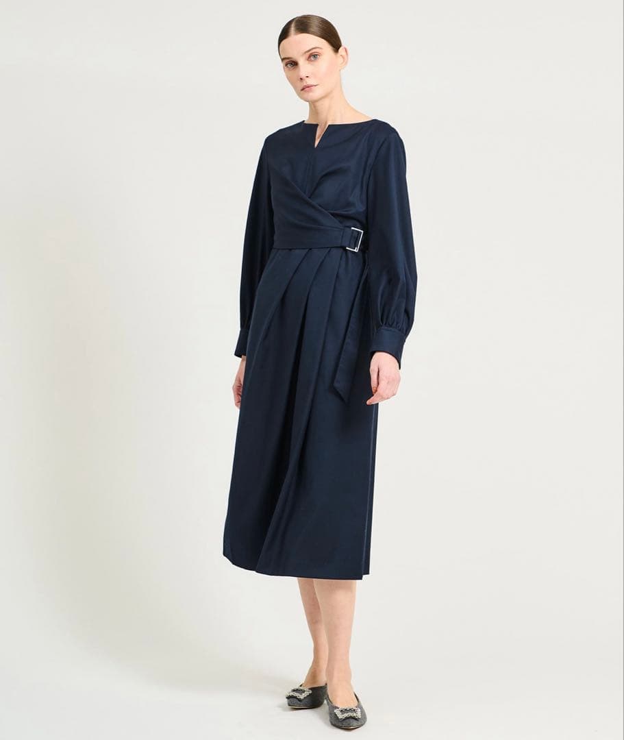 美品　ストレッチギャバジン カシュクールワンピース　エストネーション