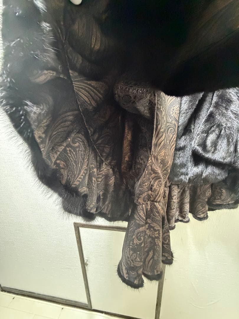 スギヤマユキヒロページSAGA MINKタグ付きのミンク毛皮ファーショール