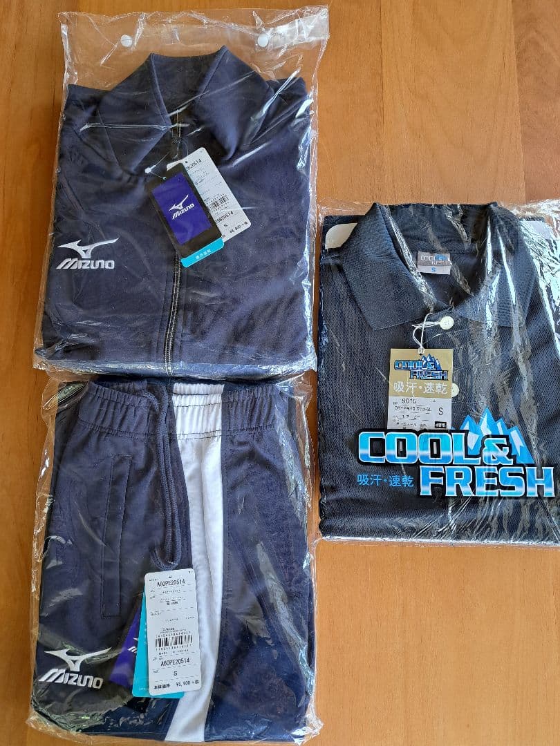 ミズノMlZUNOセットアップ、上下セット+速乾ポロシャツ