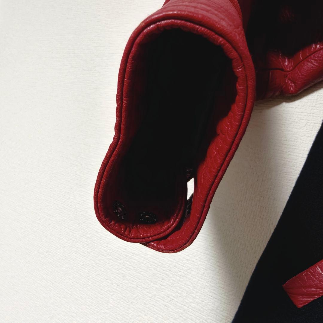 キャリー スタジャン レッド Mサイズ レザー 牛革 ウール 裏地キルティング