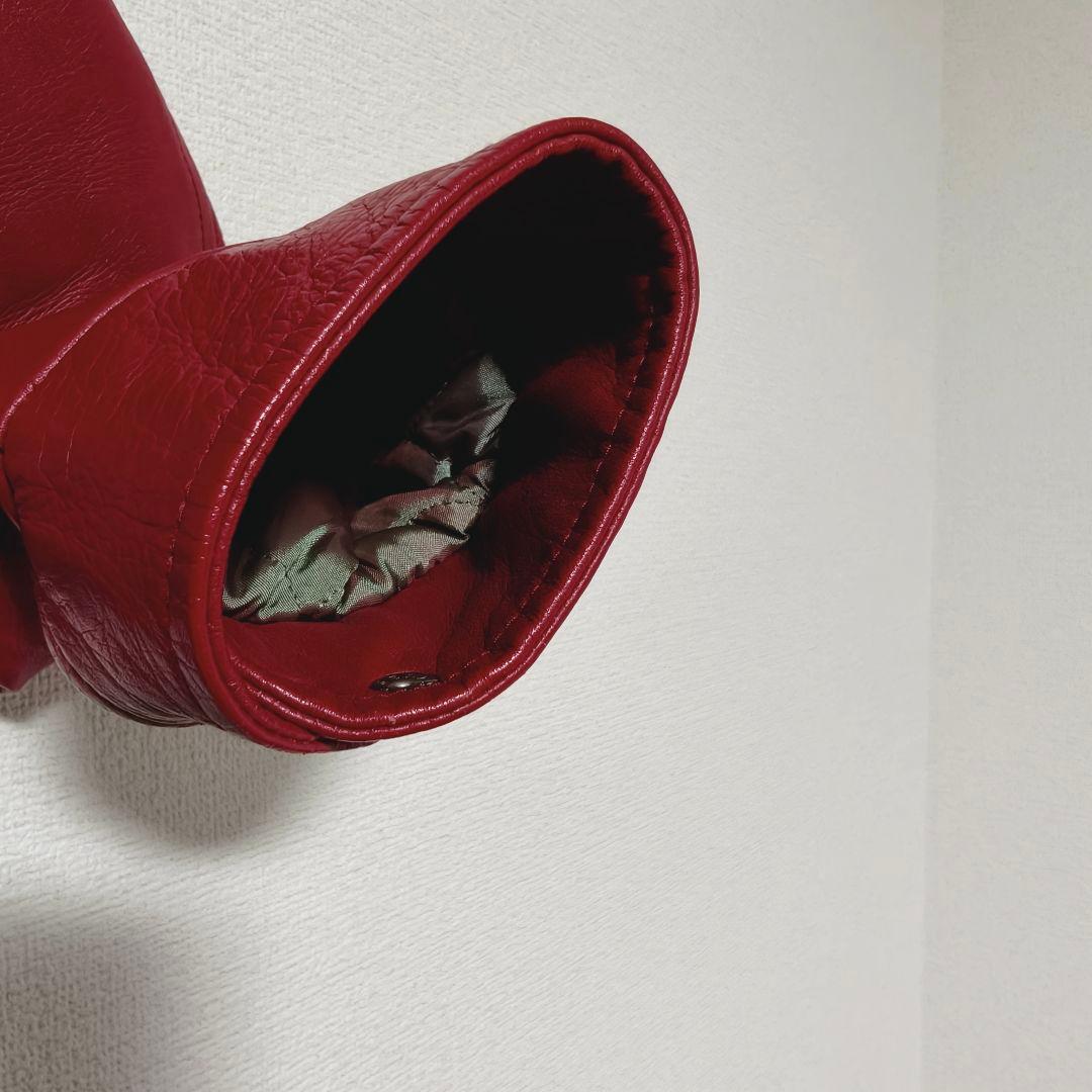 キャリー スタジャン レッド Mサイズ レザー 牛革 ウール 裏地キルティング