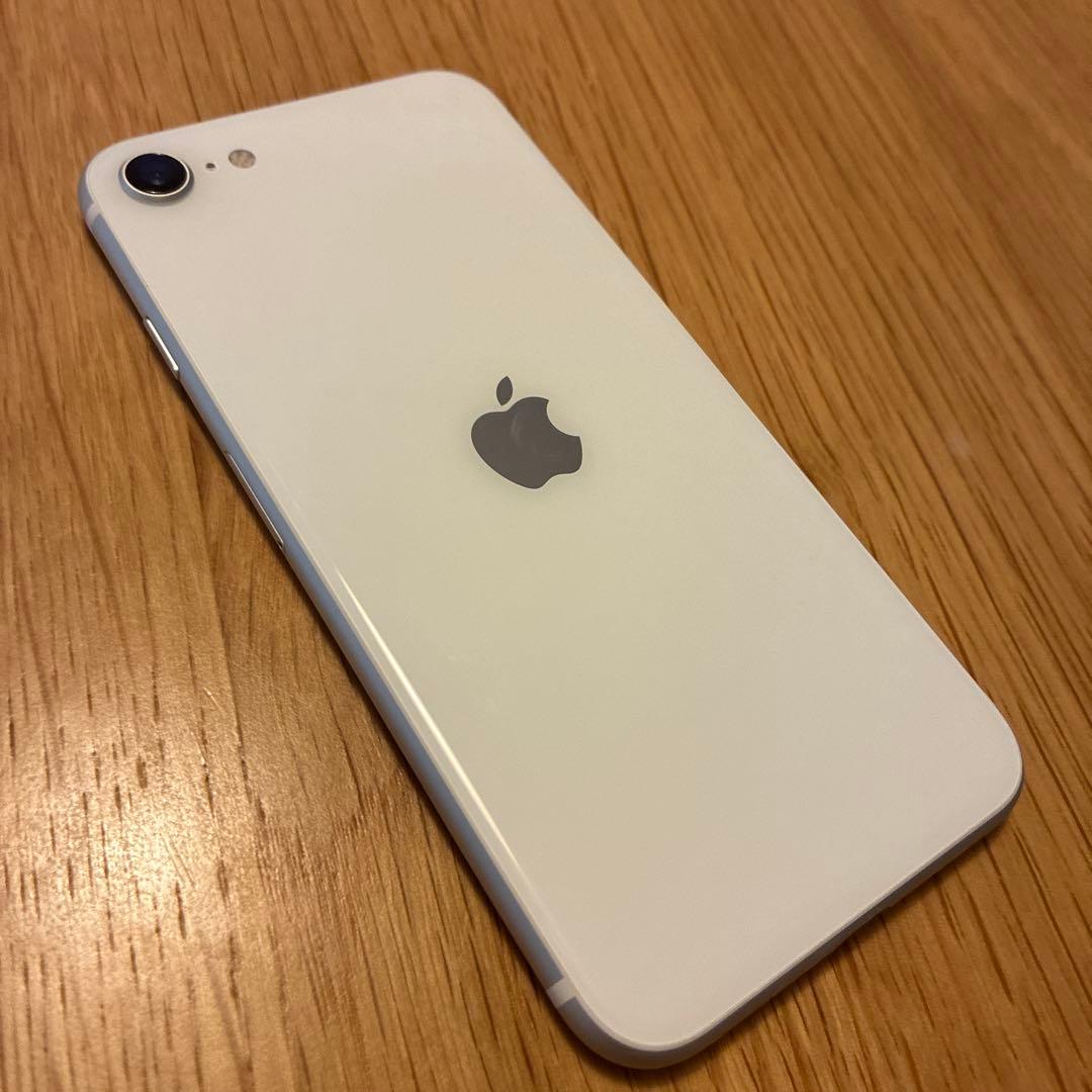 Apple iPhone SE 第二世代64GB ホワイト