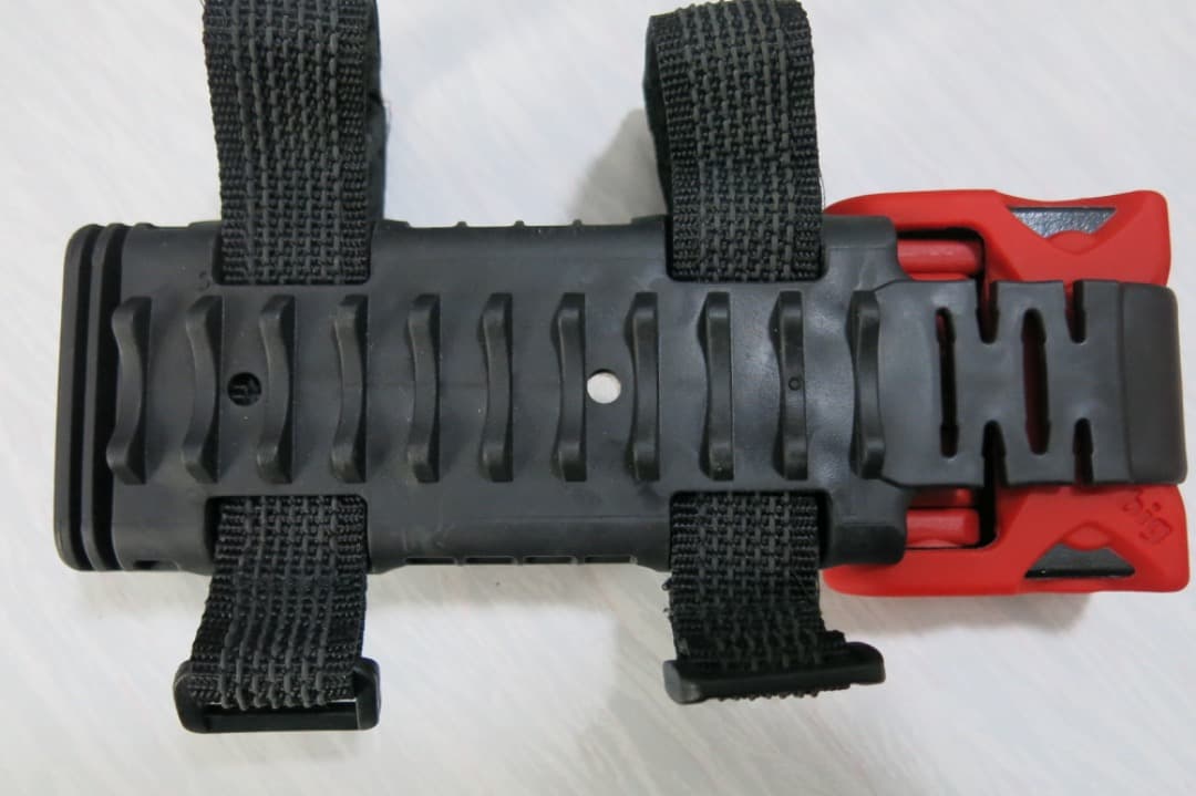 アブスABUS BORDO Big6000FoldingLock 120cm赤