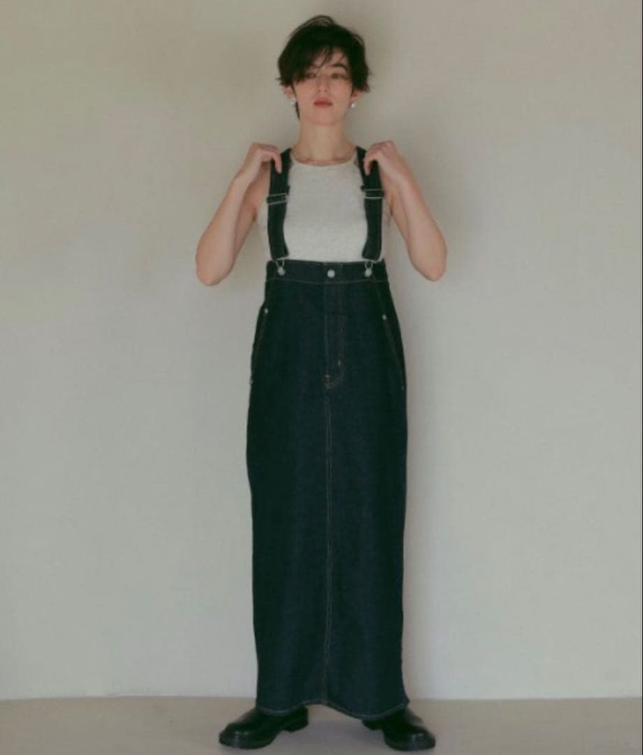 ETRE TOKYO EDWINコラボ　サロペットスカート　デニム　スリット