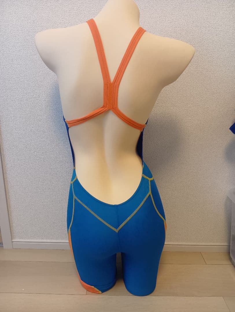 と*ち様 競泳水着　ミズノ　Mizuno マイティライン　Mサイズ