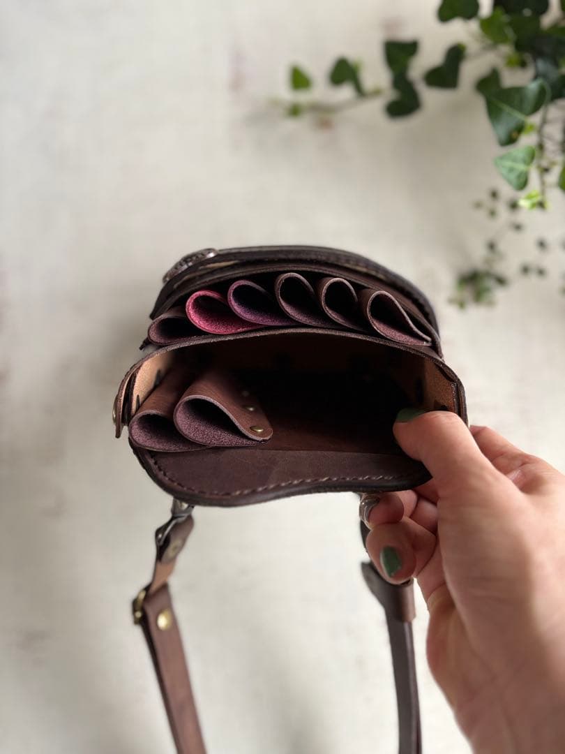 手染めチョコ、ハラコダルメシアンの大容量シザーケース