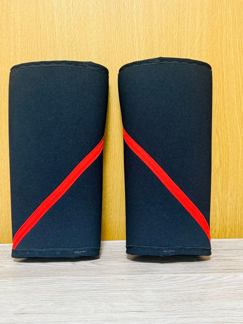 SBD ニースリーブ 黒/赤