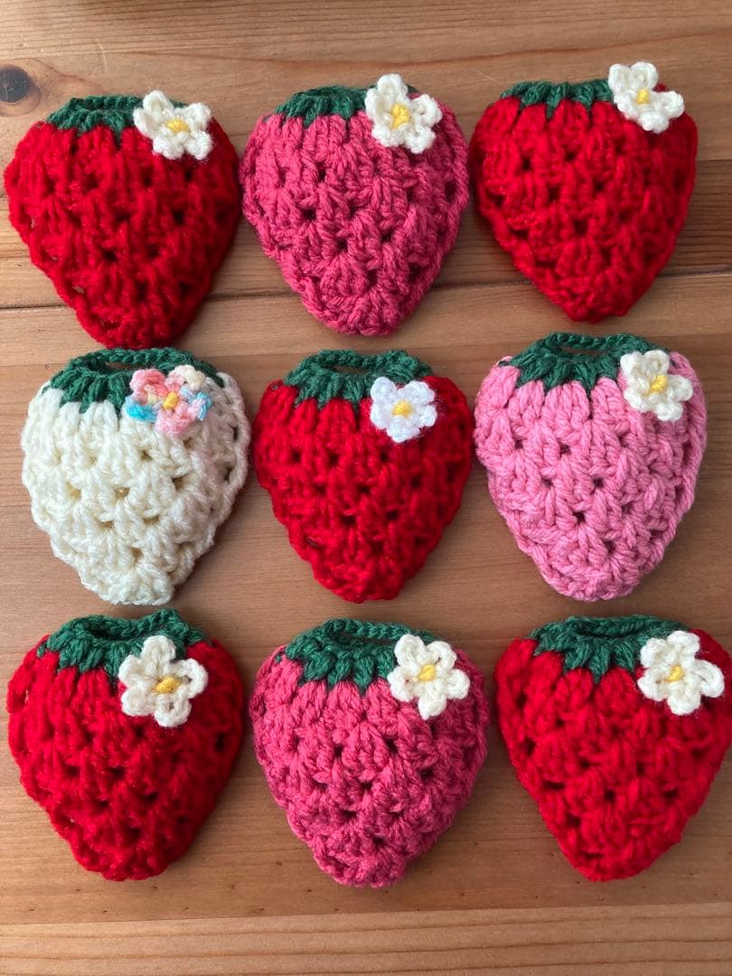 ひろ　いちごのアクリルたわし