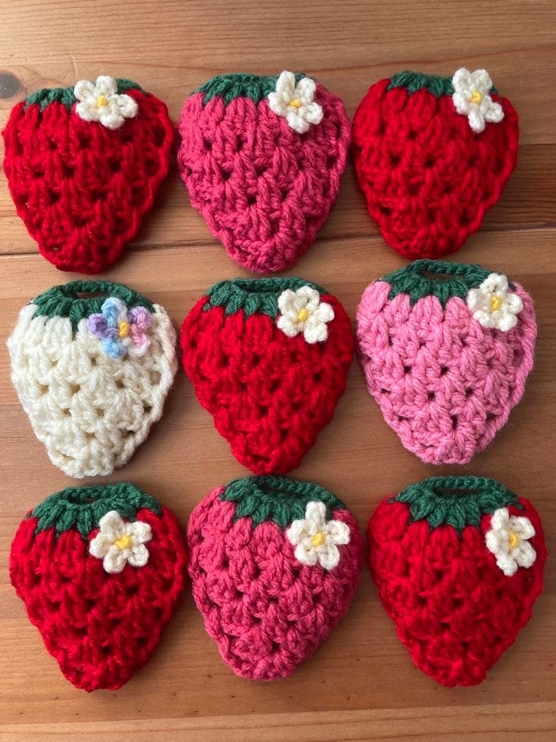 ひろ　いちごのアクリルたわし