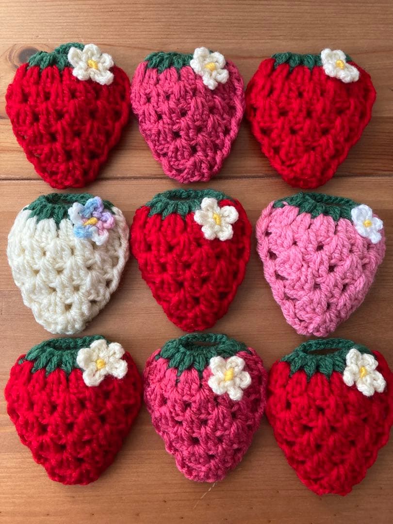 ひろ　いちごのアクリルたわし