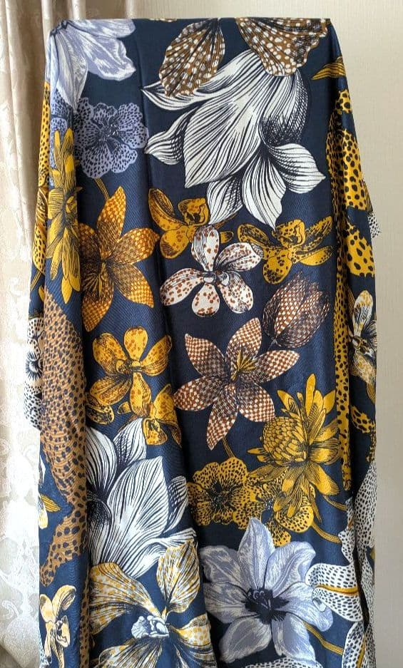 ⭐️INOUITOOSH(イヌイトゥーシュ) 大判ストール シルク50%⭐️