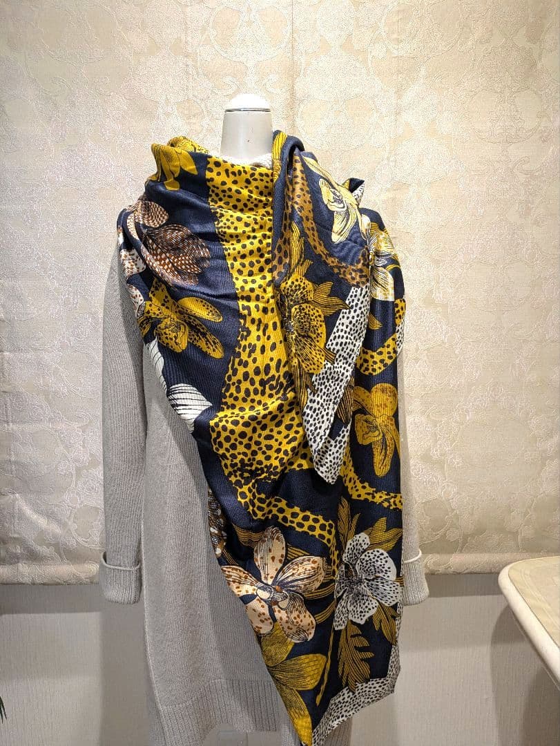 ⭐️INOUITOOSH(イヌイトゥーシュ) 大判ストール シルク50%⭐️