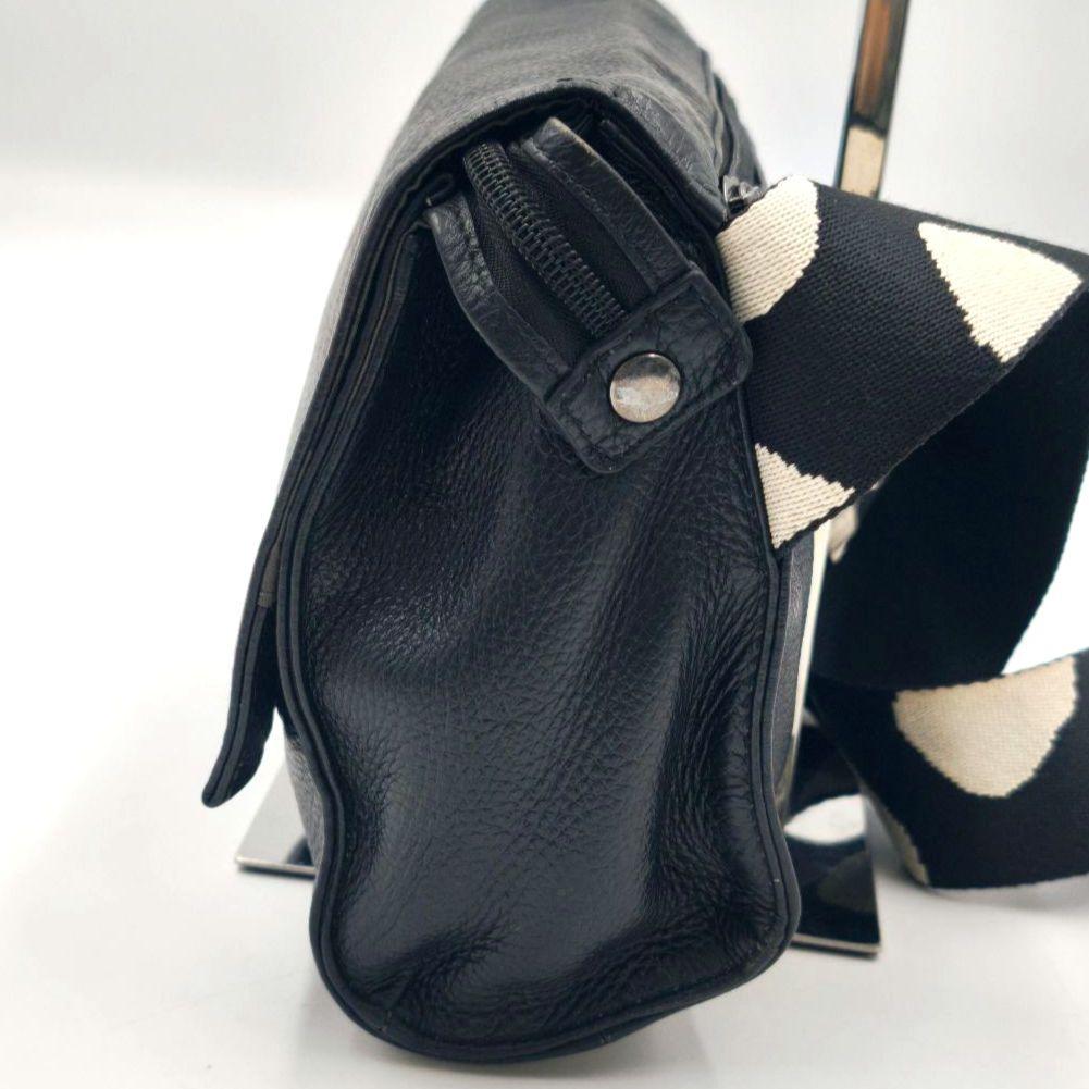【美品 高級◎】イアパピヨネ ショルダーバッグ 斜め掛け 本革