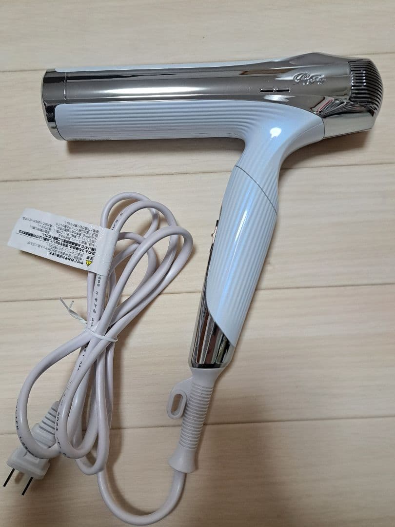 リファ ドライヤースマートW ダブル Refa 2024年製 海外対応