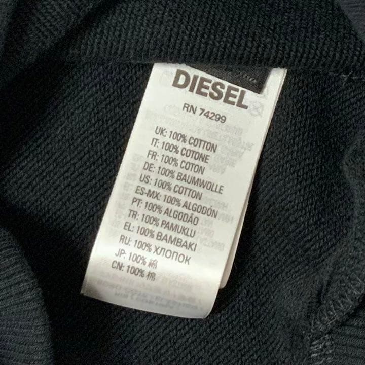大人気のデザイン　DIESEL KIDS　ロゴスウェット　8Y　正規品