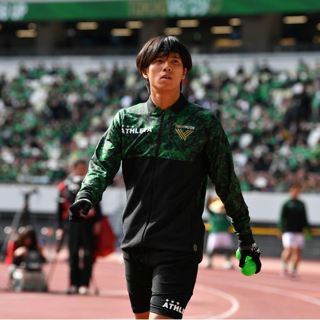 送料込★新品★東京ヴェルディ★選手着用モデル2025アスレタトレーニングトップ