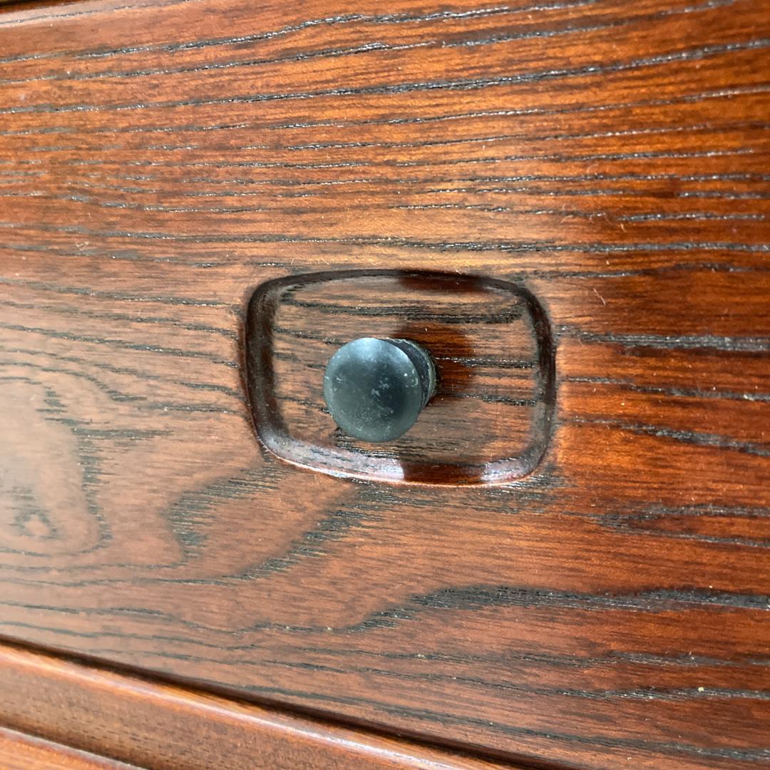 【カリモク】茶棚　水屋箪笥　飾り棚　キャビネット　茶箪笥　食器棚　古民家　和室