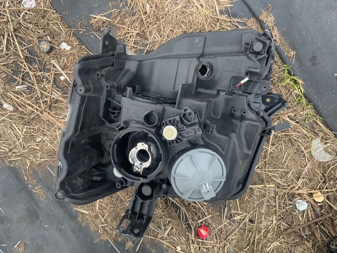 N-BOX カスタム JF1 JF2 ターボ 後期 純正 右 ヘッドライト