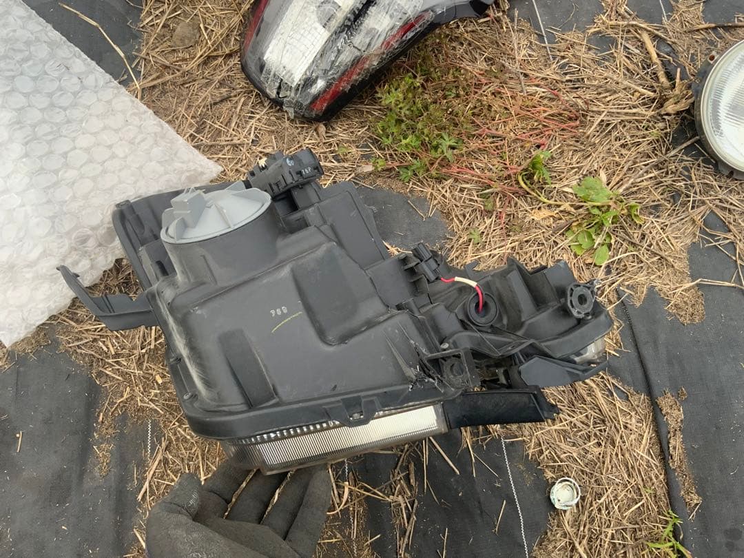 N-BOX カスタム JF1 JF2 ターボ 後期 純正 右 ヘッドライト