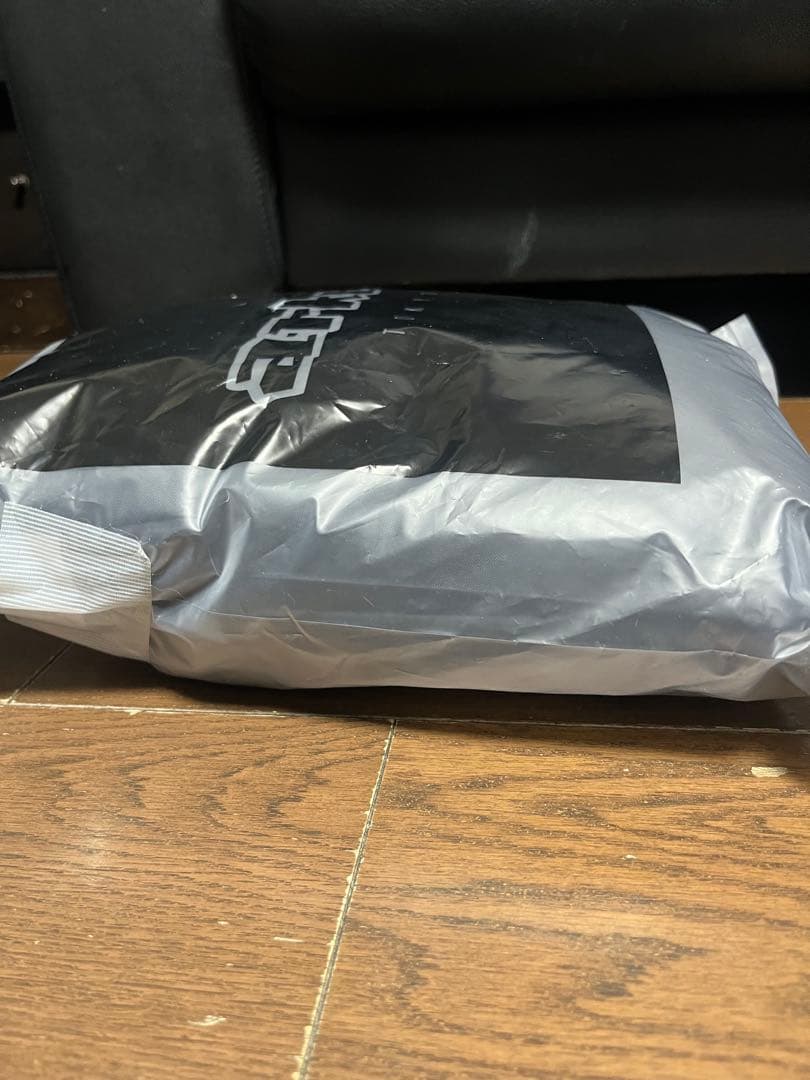 [早い者勝ち]arktz 未開封 福袋 M おまけ付き 完売品