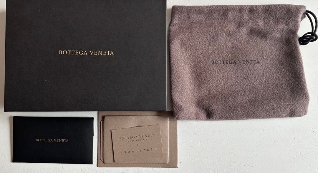 綺麗　ボッテガヴェネタミニ財布　小銭入れ　カード入れ付き❗️ ユニセックス