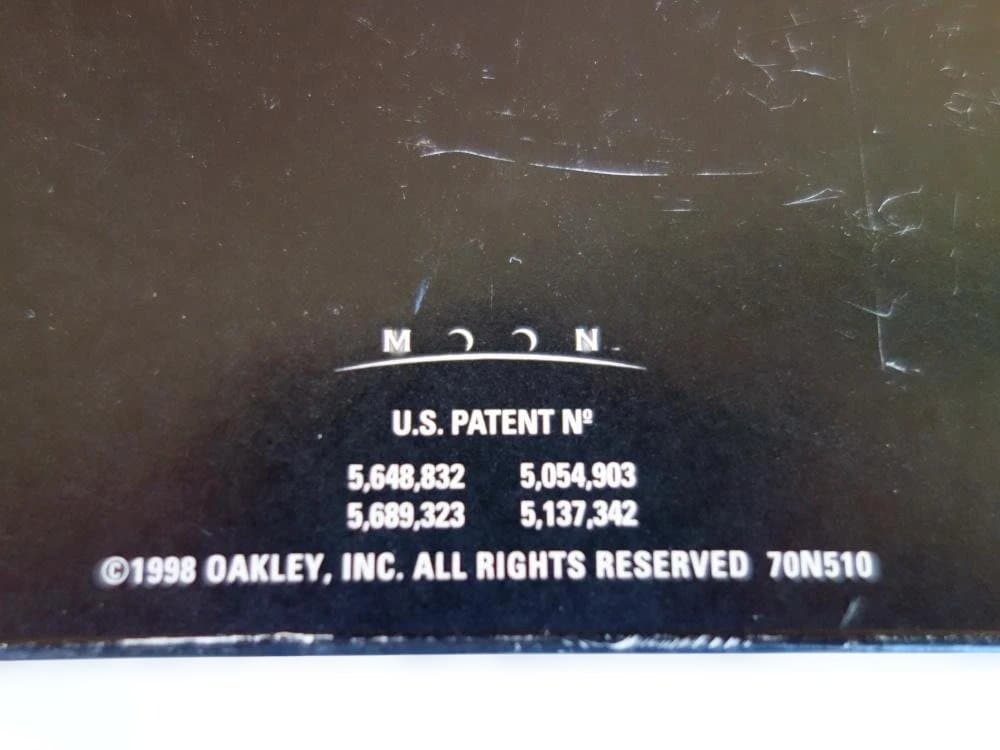 M*y様 オークリー OAKLEY MOON ムーン