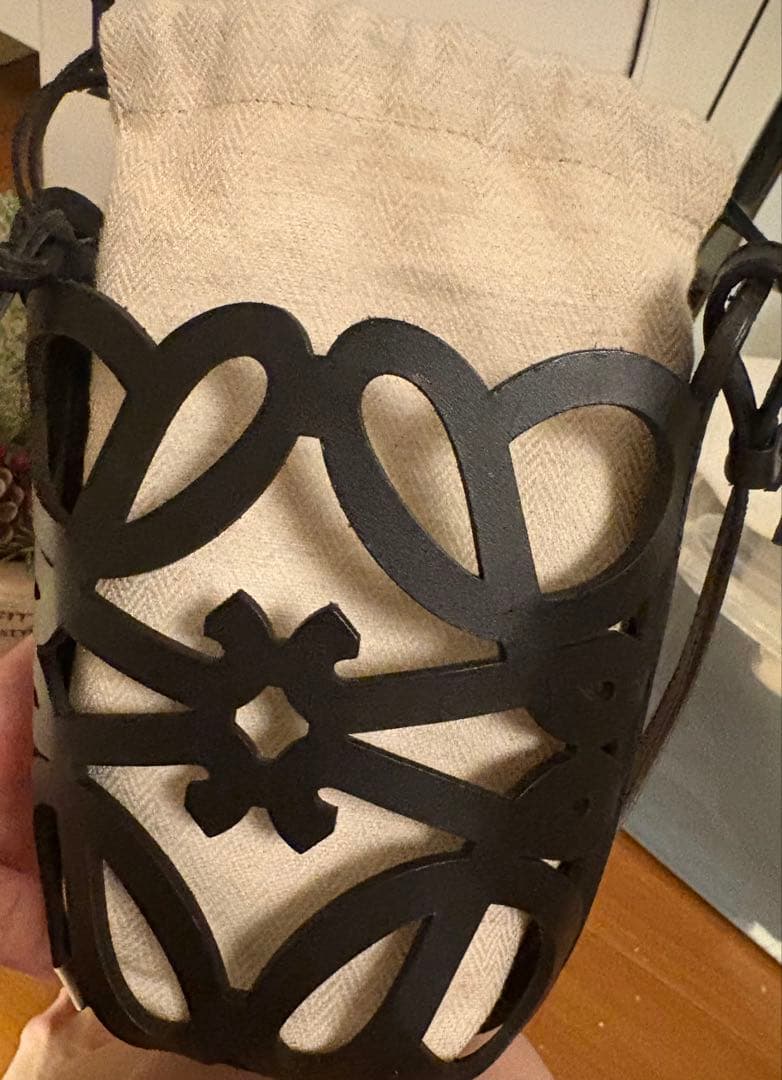 ☆値下げ中☆ LOEWE カゴバッグ 黒