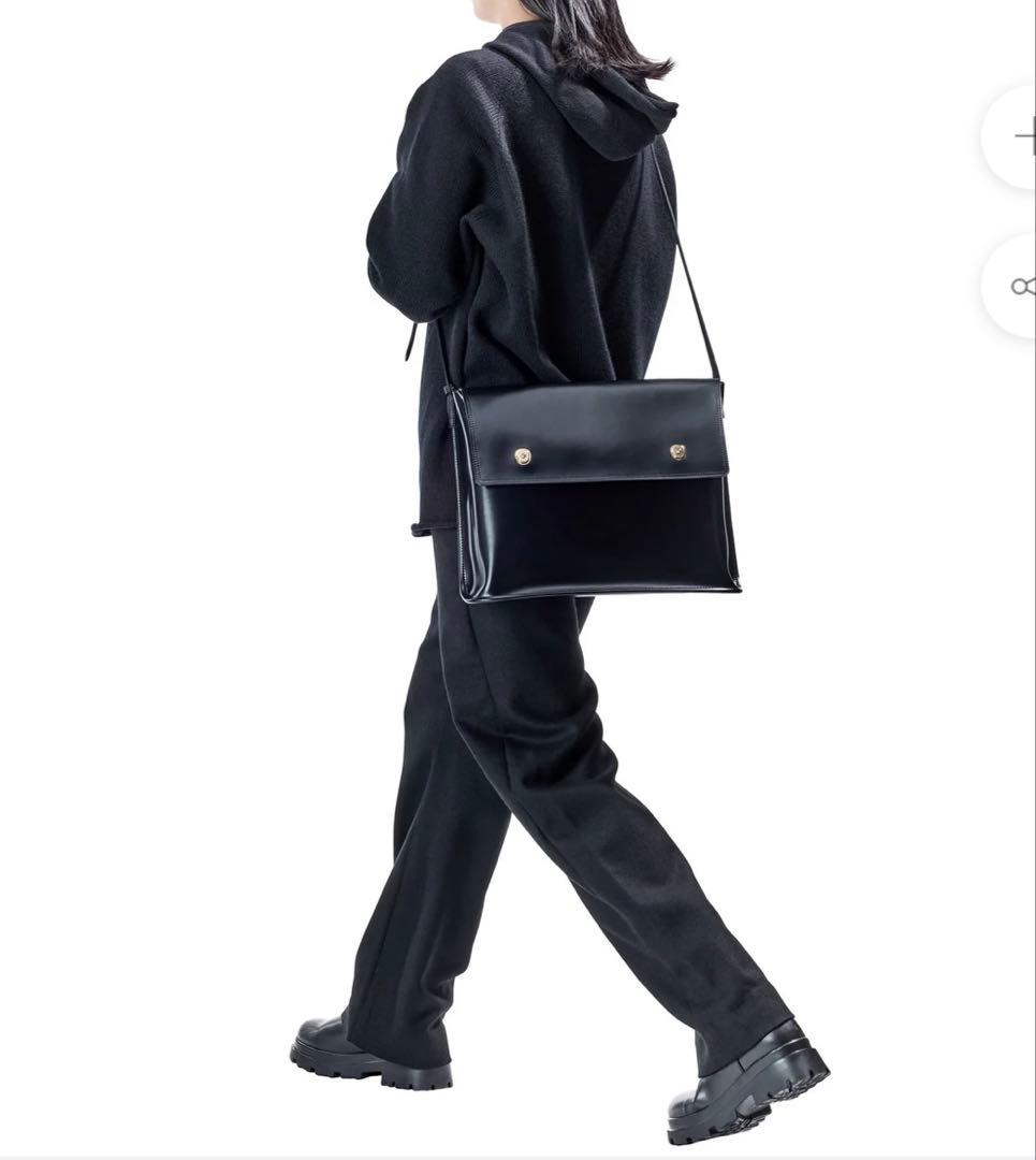 PIENI M EXTRA BK/BK ショルダーバッグ