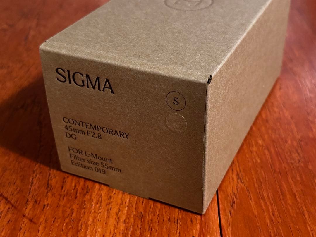 SIGMA 45mm F2.8 DG | Lマウント シルバー 新品