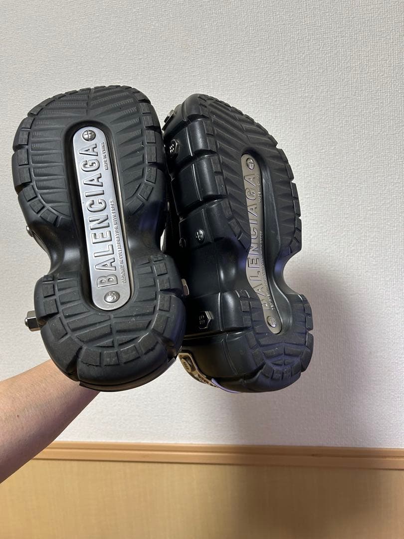 BALENCIAGA Hard Crocs ブラック サンダル
