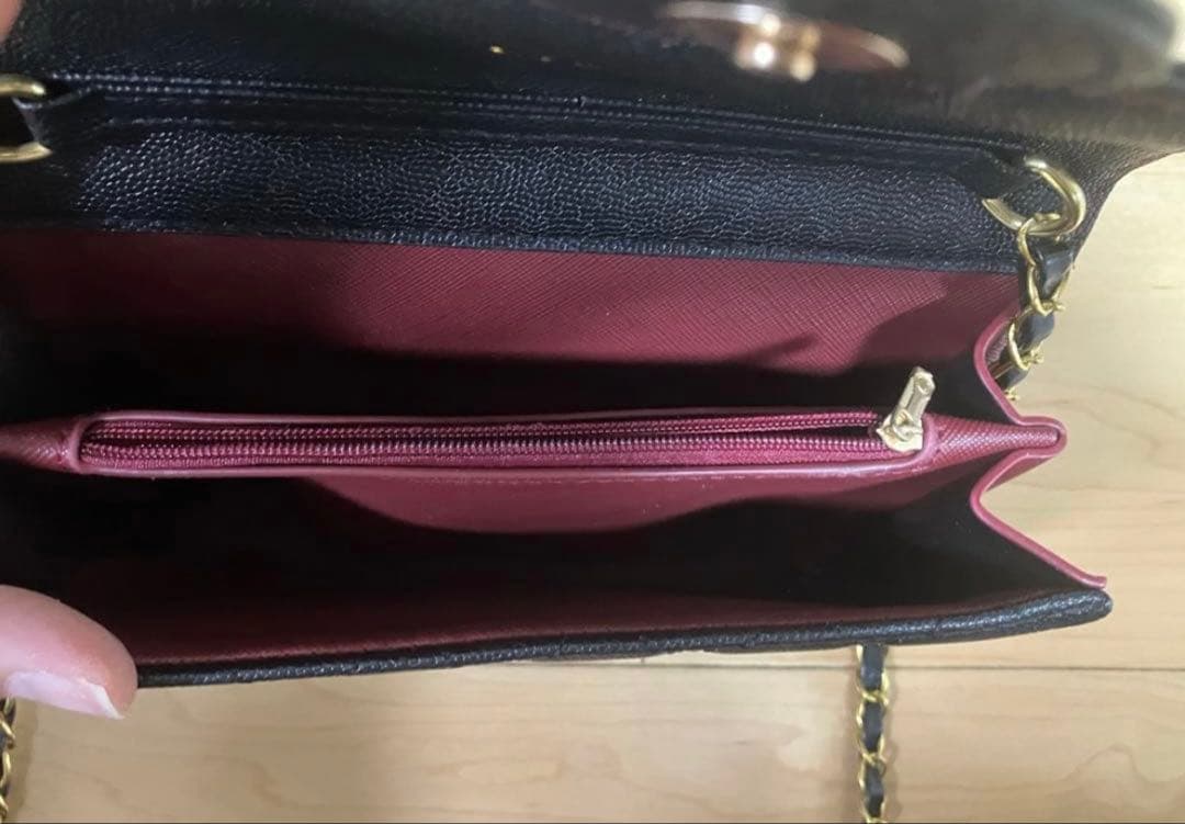 CHANEL ノベルティー　チェーンウォレット