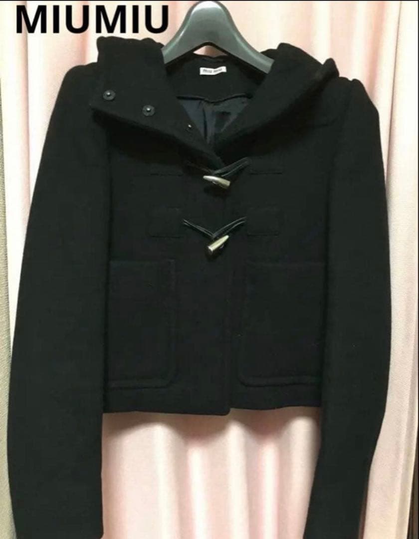 MIUMIU 黒 フード付きピーコート ダッフルコート　アウター