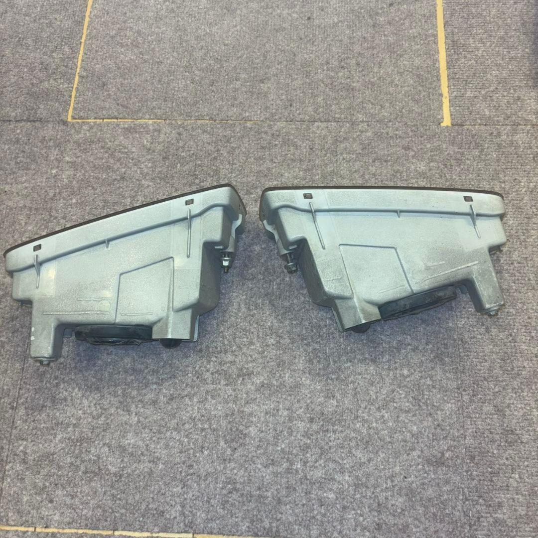 ランドクルーザー100 ランクル100 フォグランプ