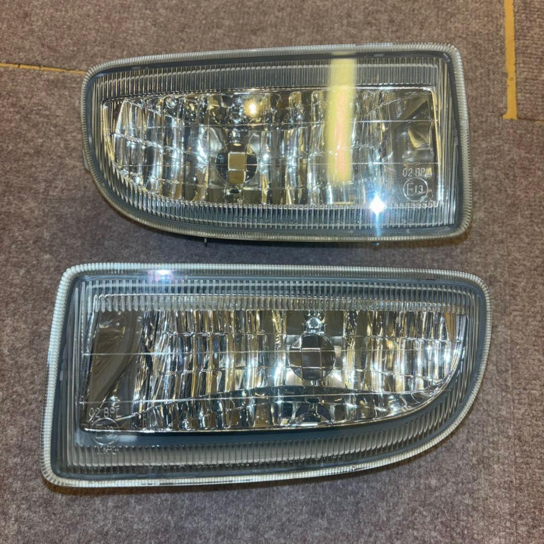 ランドクルーザー100 ランクル100 フォグランプ