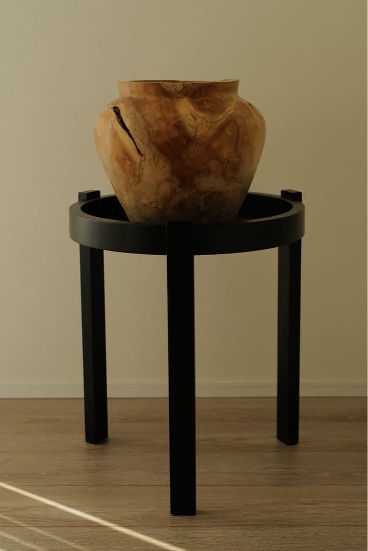 希少 large wooden pot