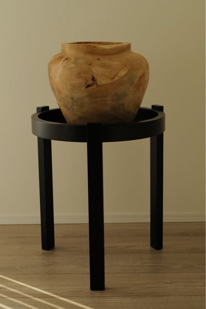 希少 large wooden pot