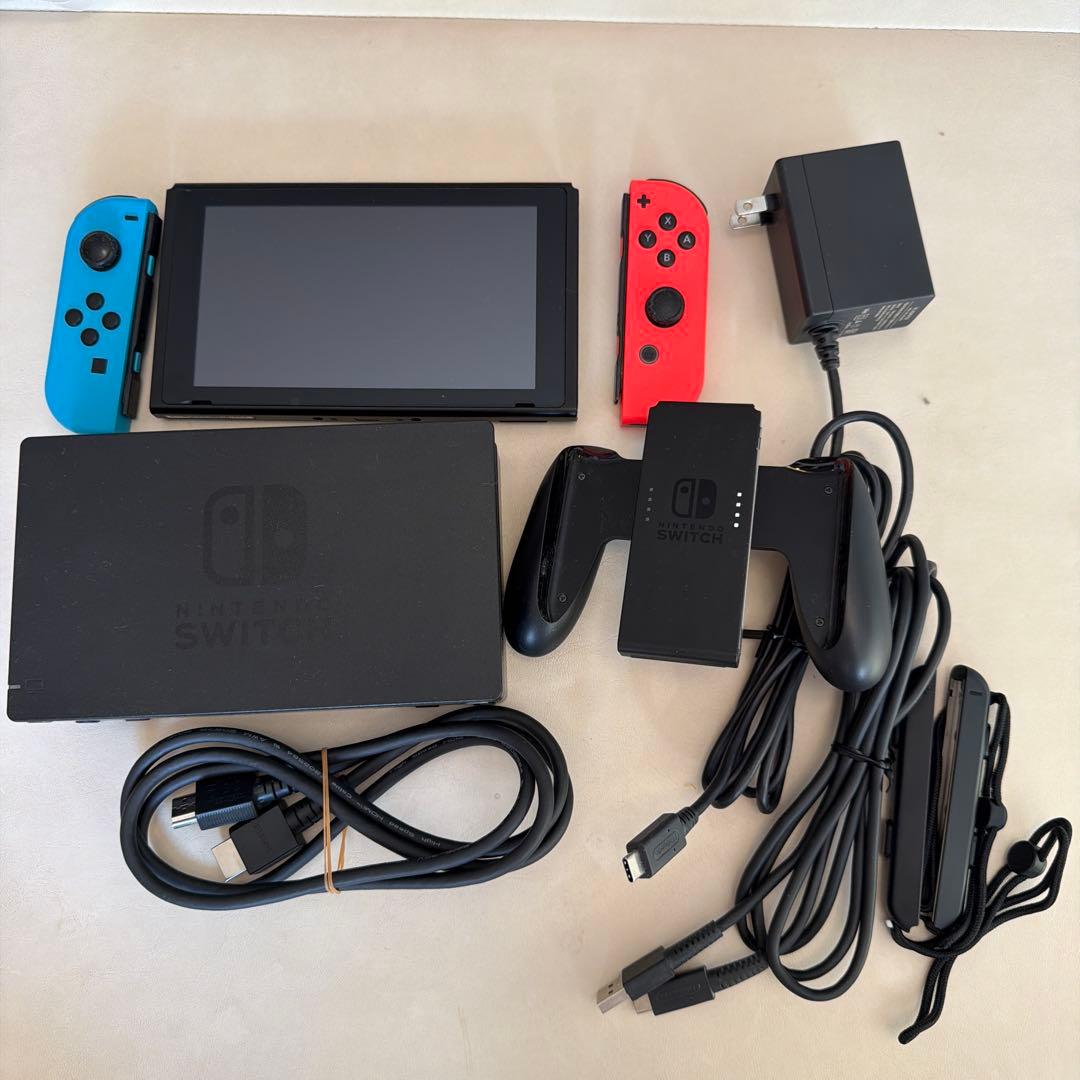 (MicroSDカード128G付属)Nintendo Switch